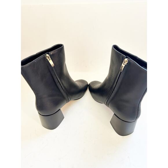 NWOB Ann Taylor black Leather Flare Heel Bootie  9 - Picture 5 of 6